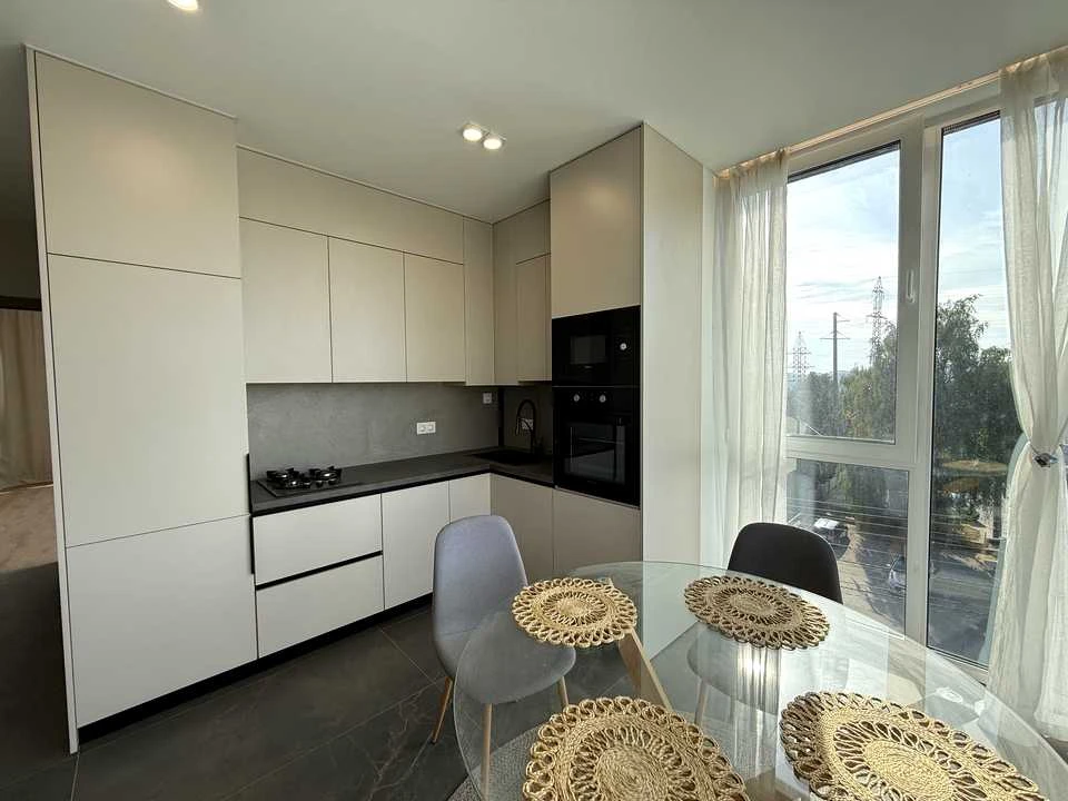 Apartment. Ternopil, Kozatska St.