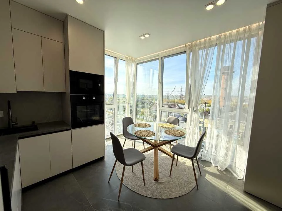 Apartment. Ternopil, Kozatska St.