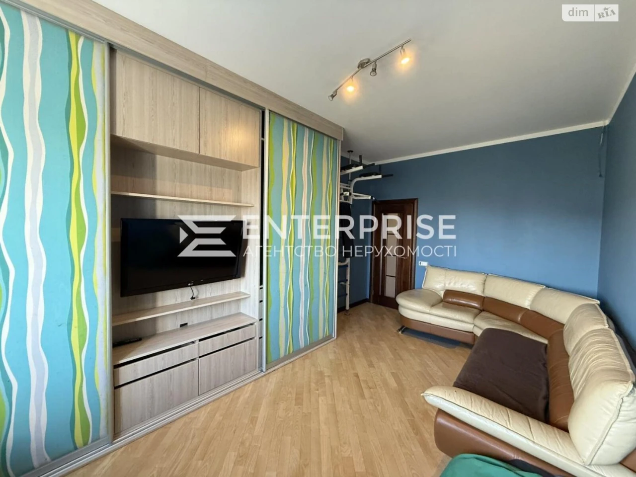 Long-Term Rental Apartment Solomyansky