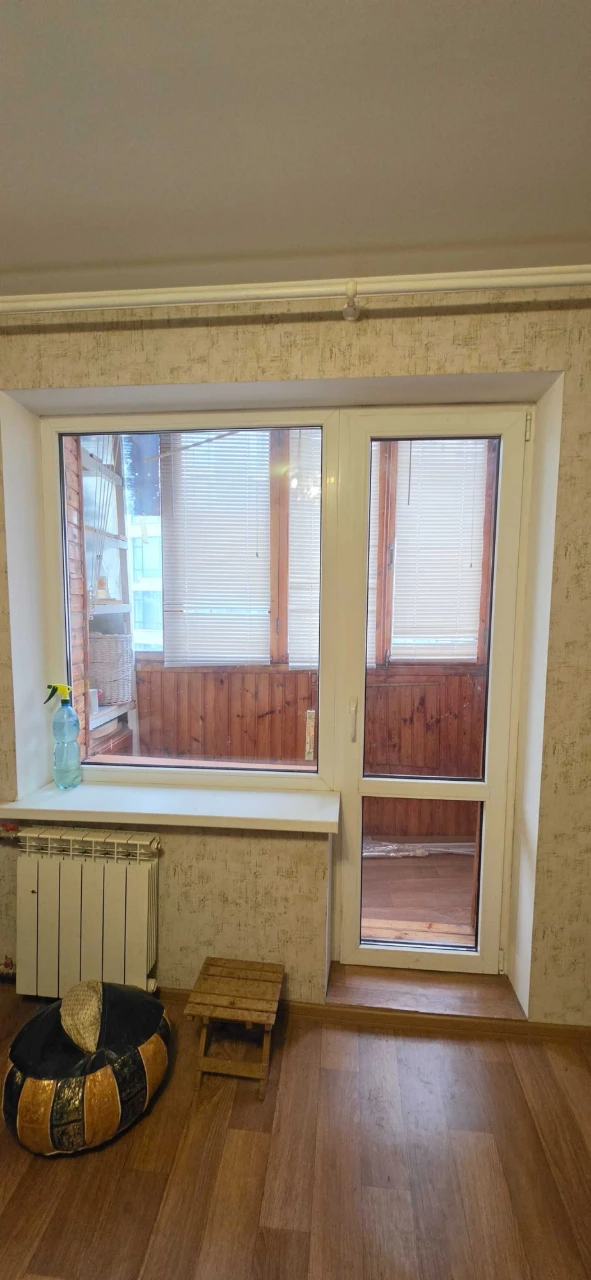 Продаю 1-комнатную квартиру на Деміївській