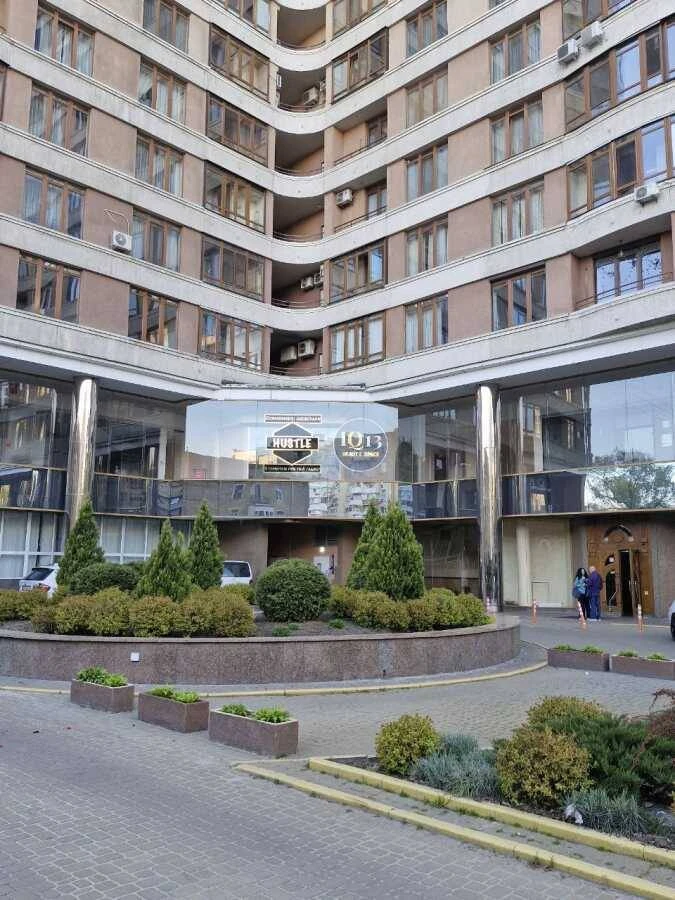 Продається 3-кімнатна квартира, Київ, Голосіївський район, вулиця Жилянська, 59