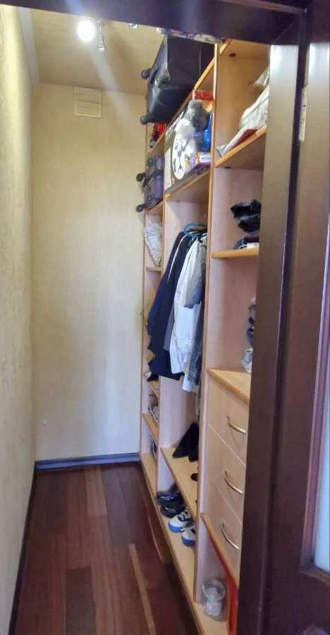 Продається 3-кімнатна квартира, Київ, Голосіївський район, вулиця Жилянська, 59