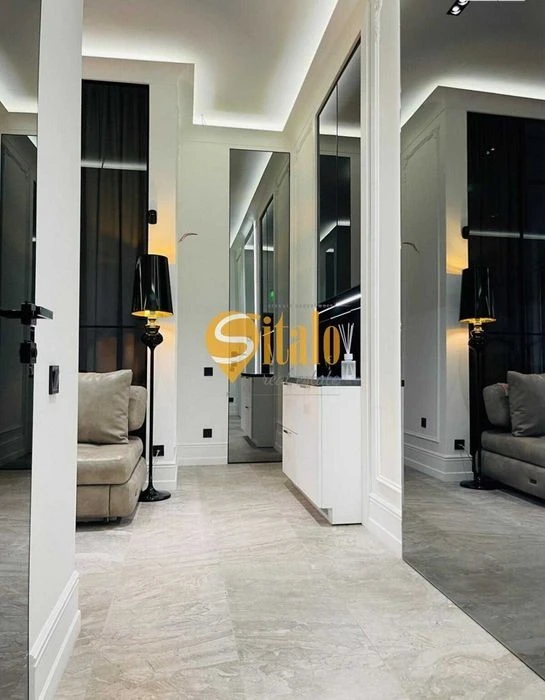 Apartment for sale in the city center Olimpiyska, Lybidska, Golos