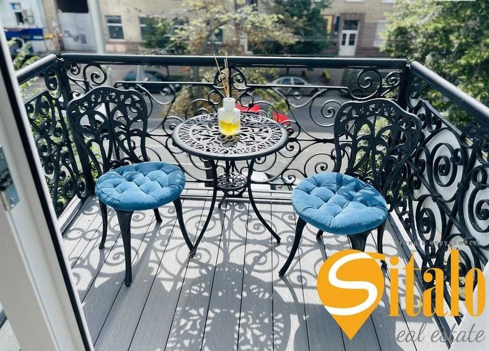 Apartment for sale in the city center Olimpiyska, Lybidska, Golos