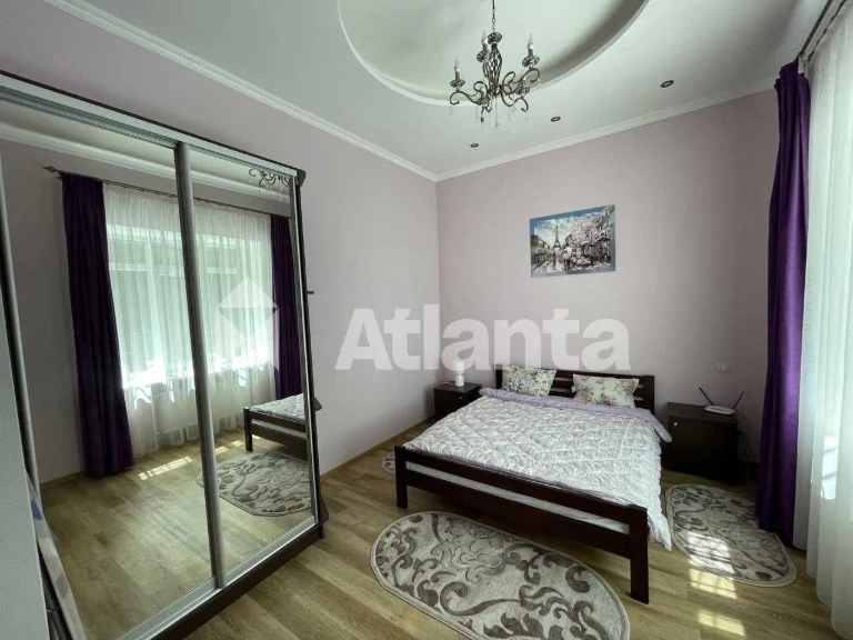 2 minutes from Duke. 2 room apartment with AGV on Primorsky Boulevard.