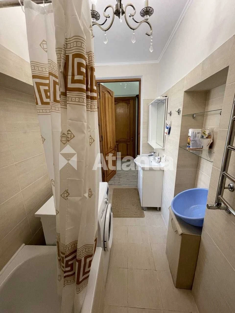 2 minutes from Duke. 2 room apartment with AGV on Primorsky Boulevard.