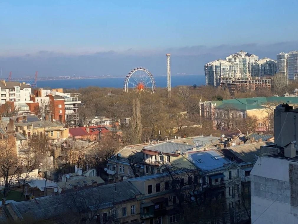 Продається 3-кімнатна квартира, вул. Базарна/ЖК Капітан (375-221)