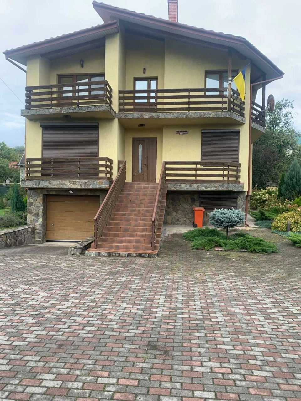 House on Alexandri Vasil Street (near Khotin Street)