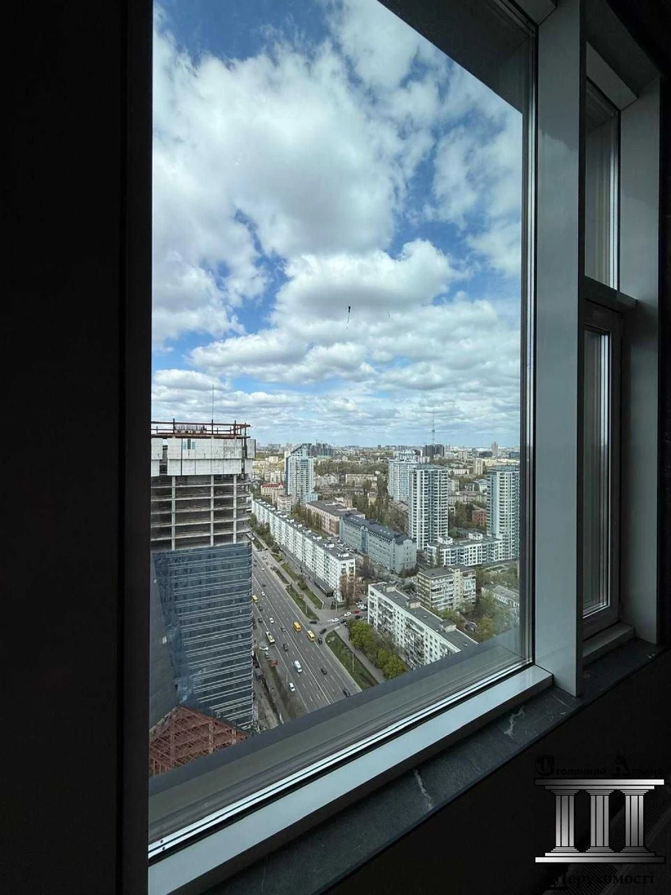 New, designer 3-bedroom apartment, 109 sq.m, Manhattan City complex, KPI. Floor