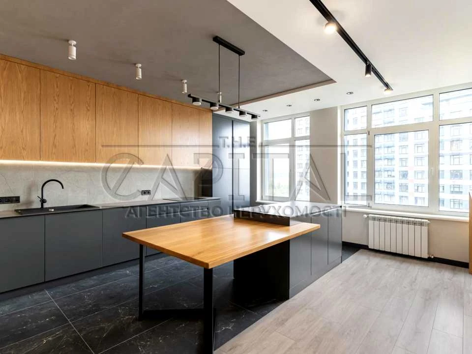 Apartment. Eugene Sverktyka st.