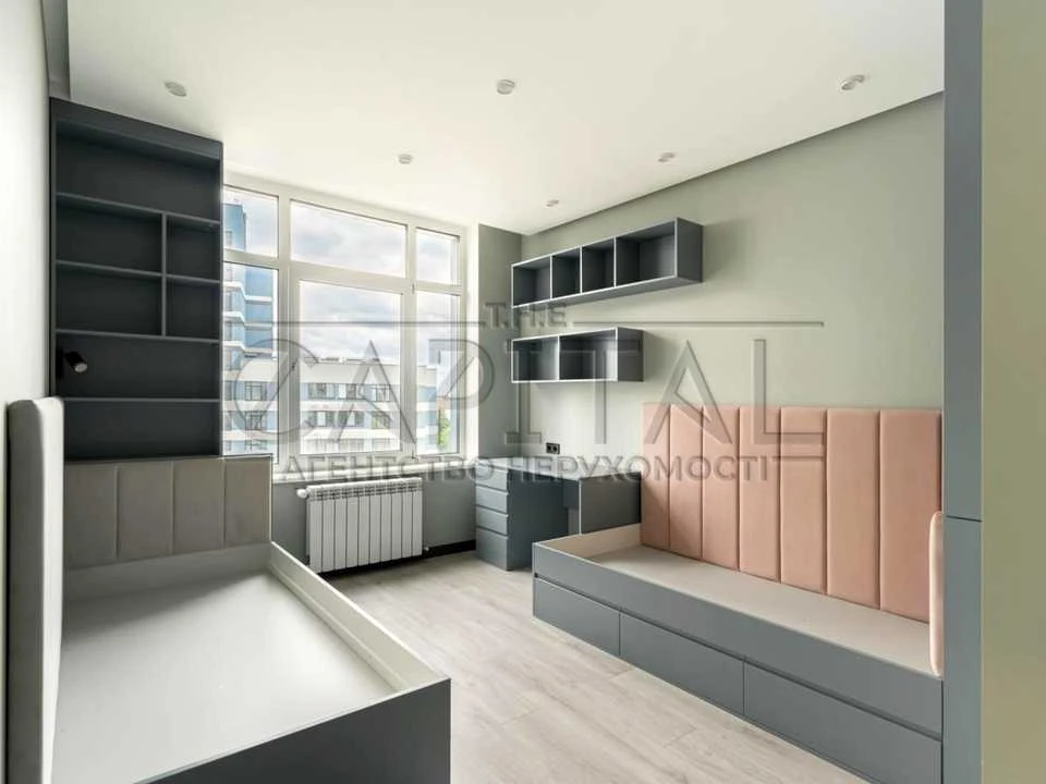 Apartment. Eugene Sverktyka st.