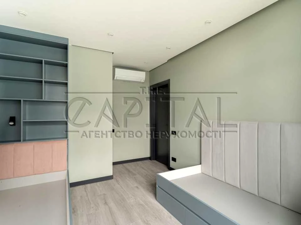 Apartment. Eugene Sverktyka st.