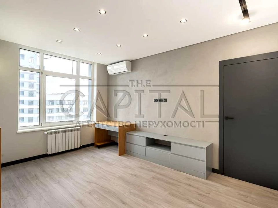 Apartment. Eugene Sverktyka st.