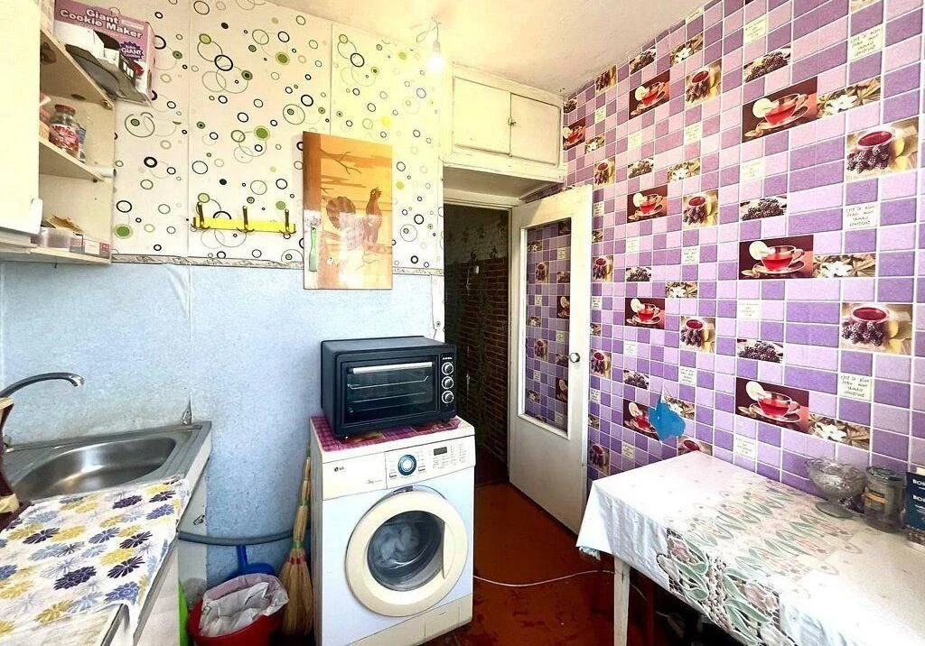 Sale of a 3-room apartment in Oleksiyevka