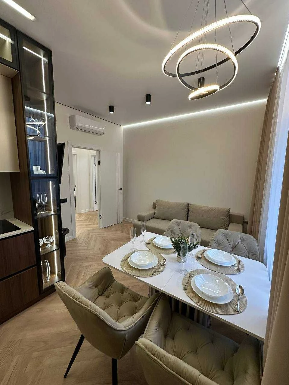 2-room apartment with a view 60 sq m, Premium renovation, Kadorr City Residence 63
