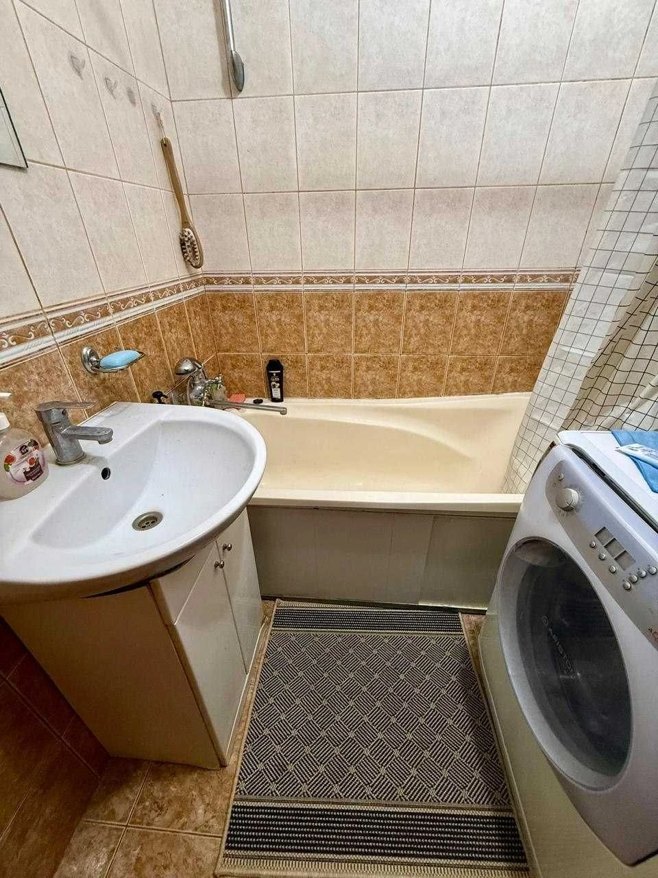 Sale of a 3-bedroom apartment on Masepi Street