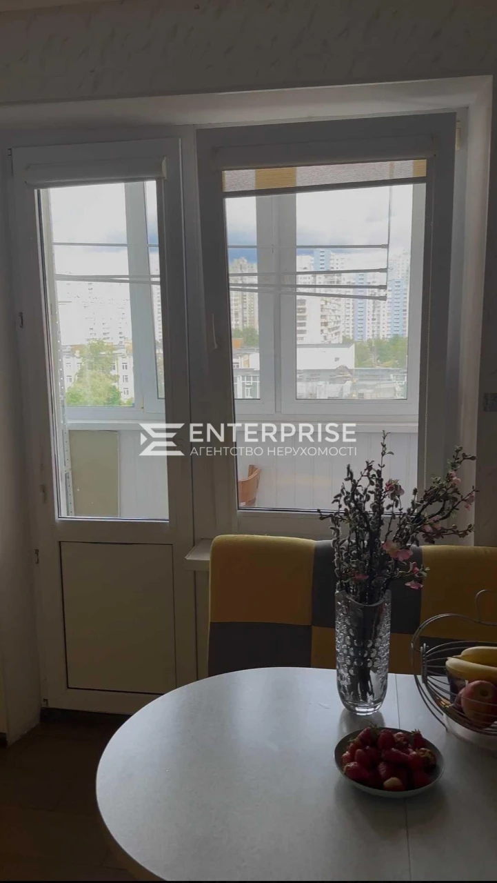Sale of a 2-bedroom apartment, Balzaka Street, Desniansky district, Troyechyna