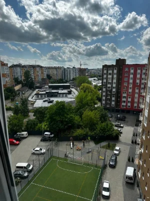 Urgent sale of apartment with renovation and furniture in a new building