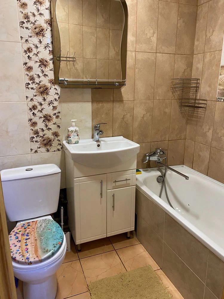 Owner. Studio apartment 32 m². 2nd floor, basement.
