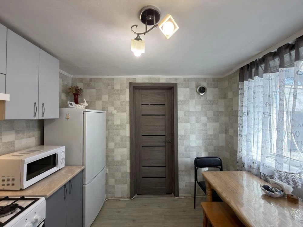 House for sale at the beginning of Romen