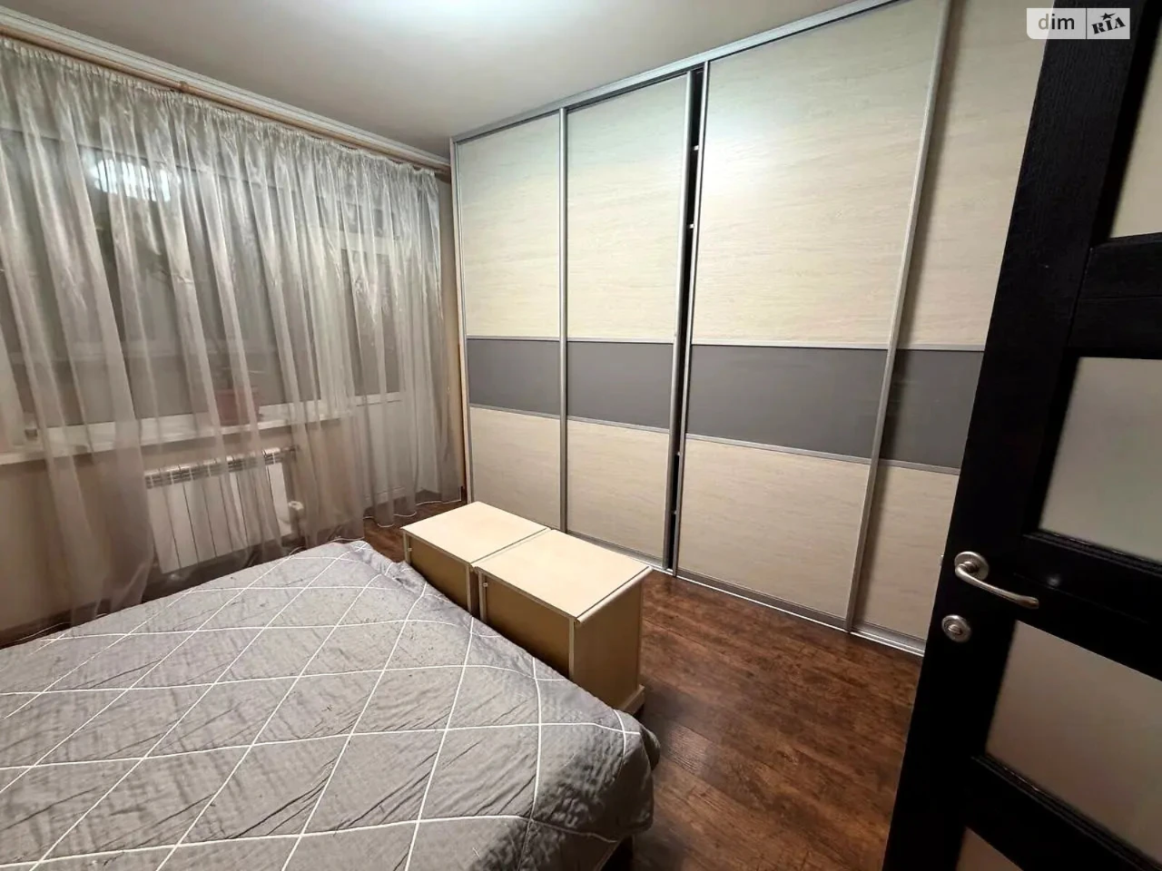 Long-Term Rental: Apartment on Дніпровська набережна