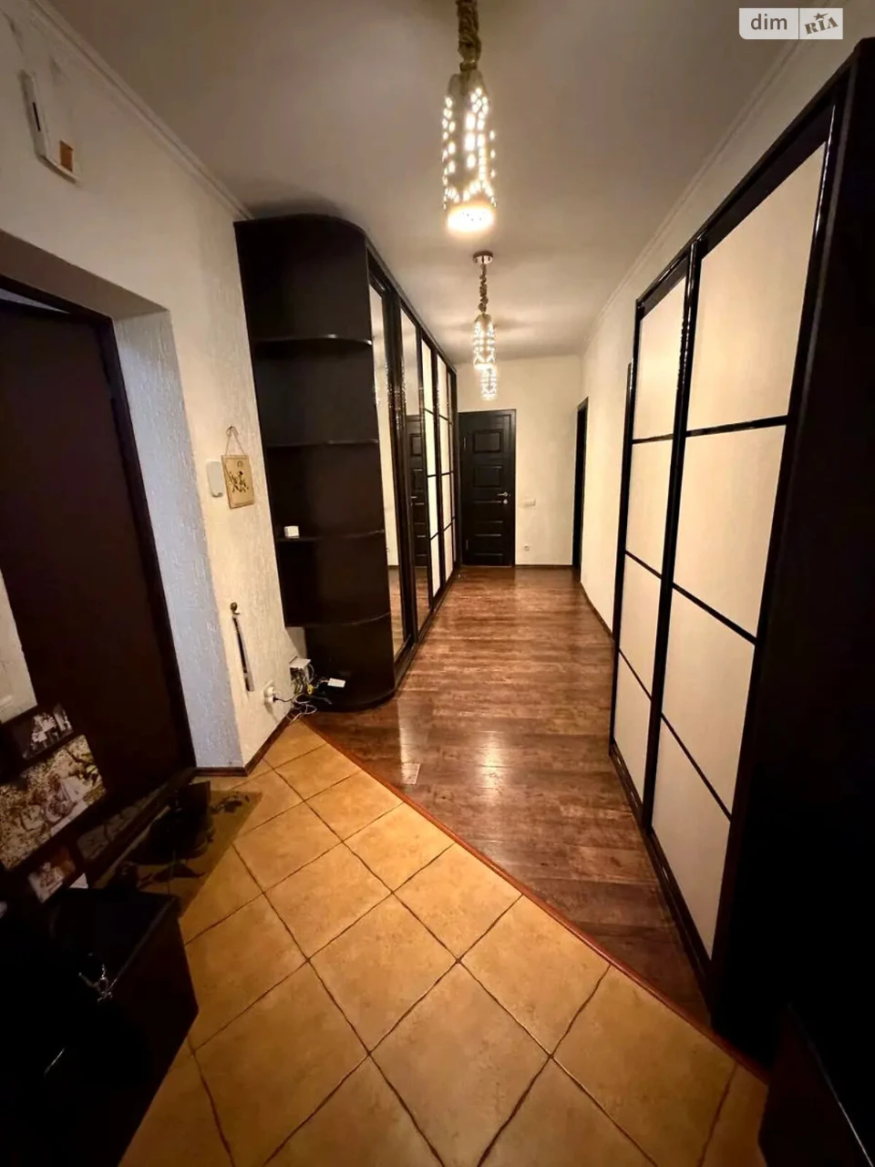 Long-Term Rental: Apartment on Дніпровська набережна