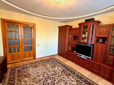 Apartment. Mazepi Street, Lviv