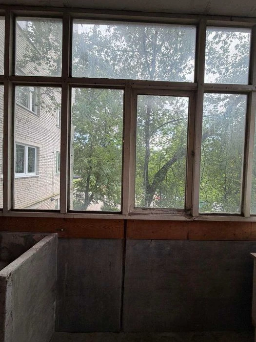 Продається 3-к. квартира з автономним опаленням, 2-й поверх,