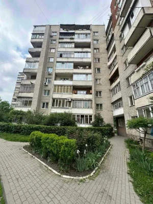Продається 3-к. квартира з автономним опаленням, 2-й поверх,