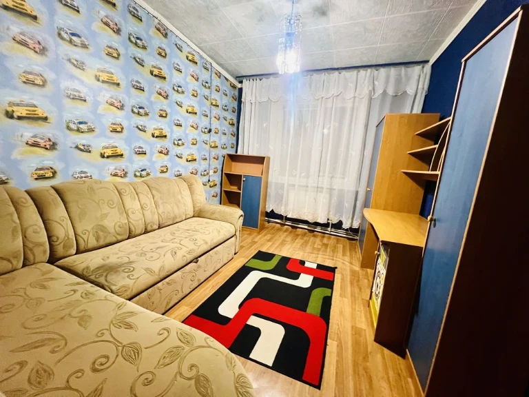 For Sale: 2-bedroom apartment on Popov Street