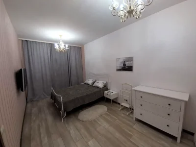 Сдается квартира, 2 комнаты, 80,5 м²