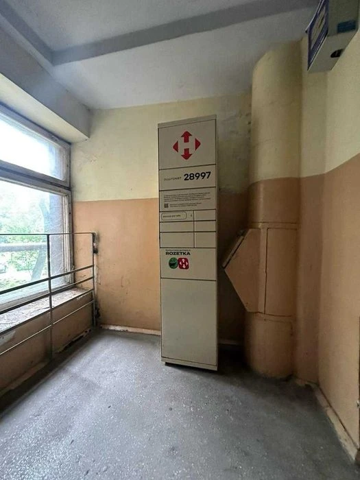 Продається 3-к. квартира з автономним опаленням, 2-й поверх,