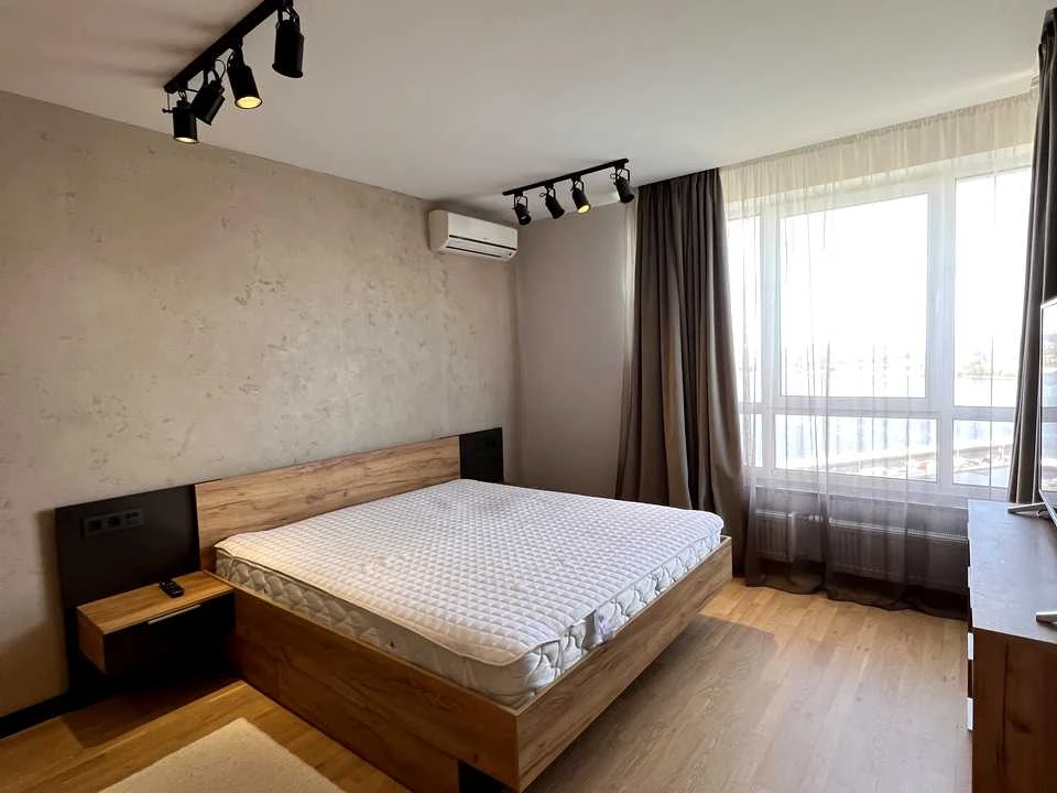 Apartment. Mykoly Bazhana Prospect, Kyiv