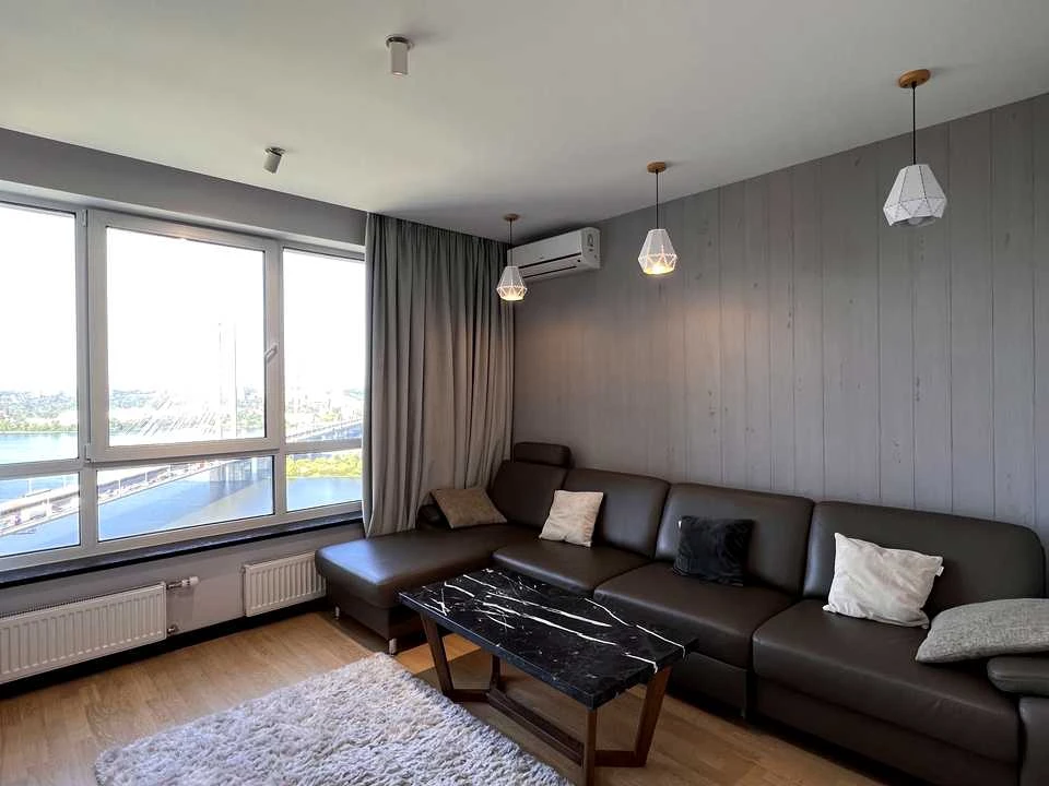 Apartment. Mykoly Bazhana Prospect, Kyiv