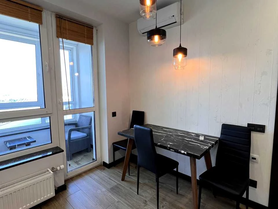 Apartment. Mykoly Bazhana Prospect, Kyiv