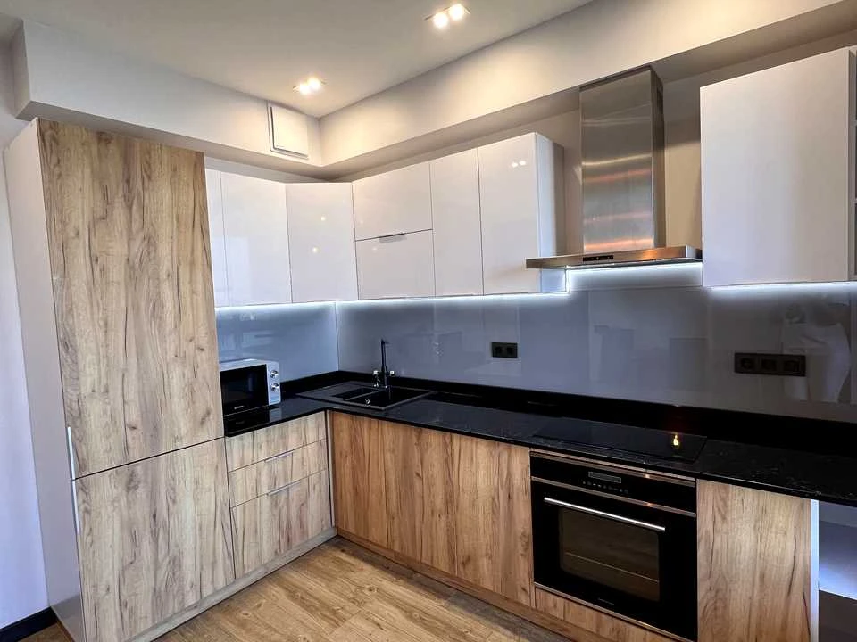 Apartment. Mykoly Bazhana Prospect, Kyiv