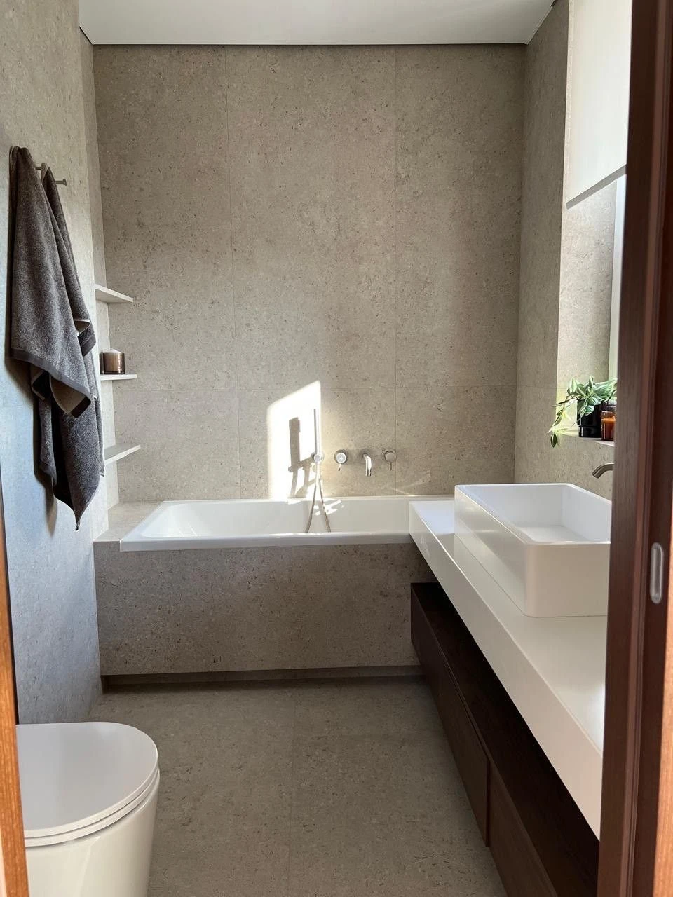 Sale of a 2-room apartment, 74.01 sq. m, Semycvit Premium Renovation
