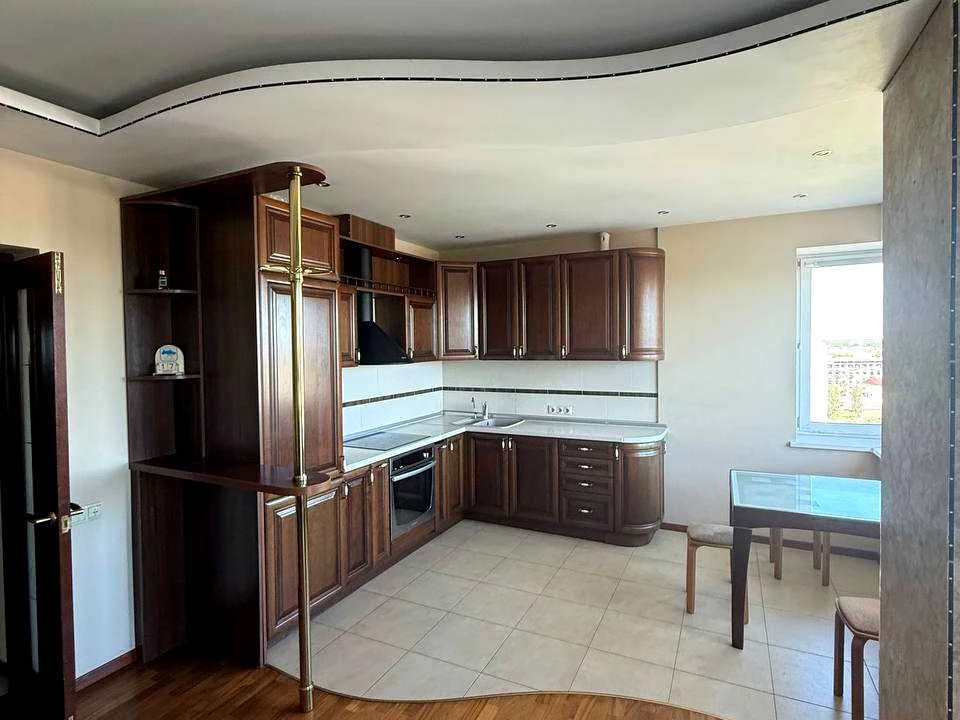 Apartment. Yuriity Litvynського St.