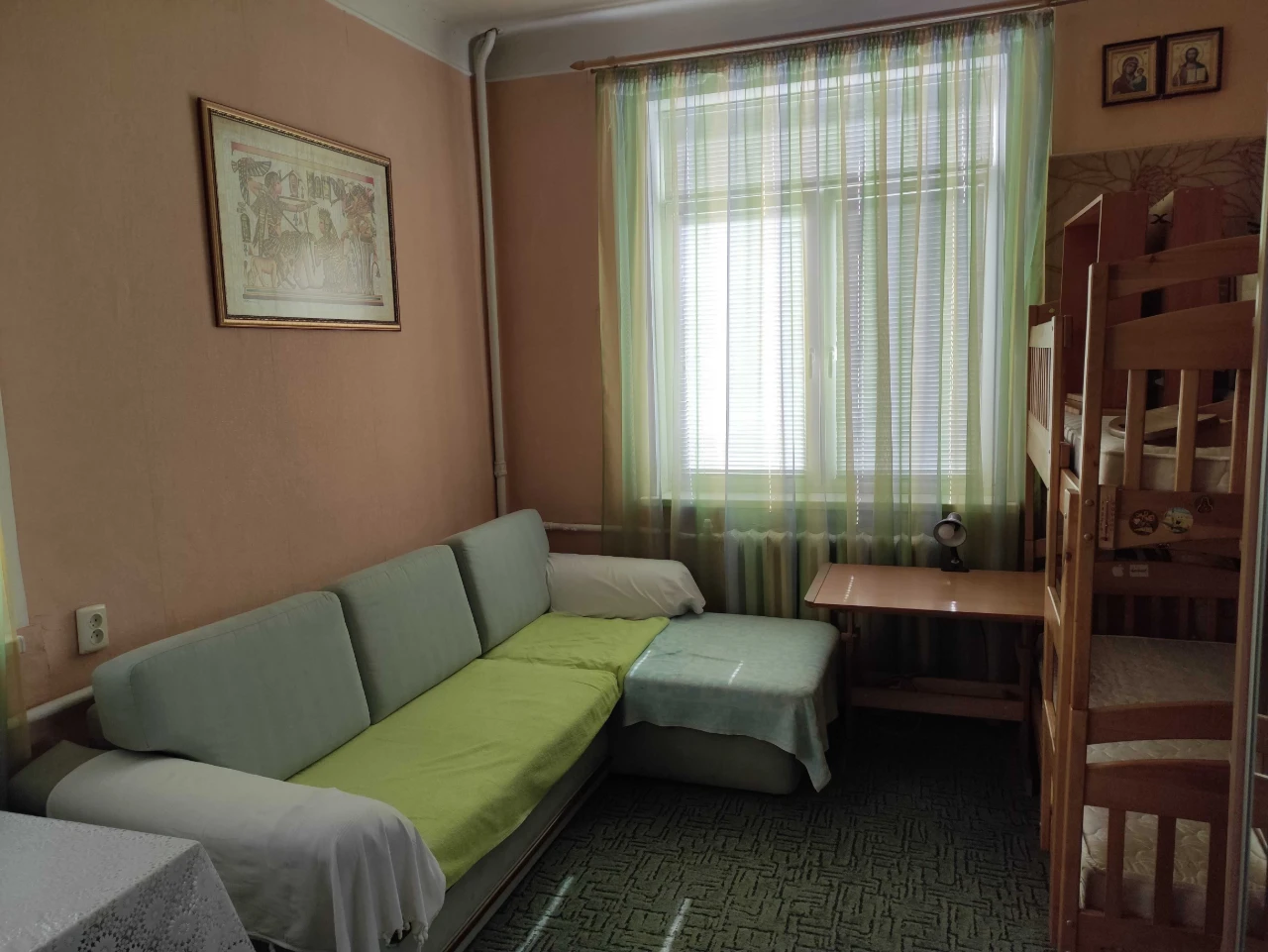 Продаж квартири/кімнати на Печерську, вул. М.Бойчука 17/10