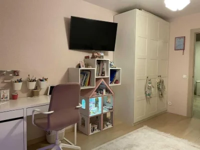 For sale 4-room apartment in Krasny Kamenn Komunare, renovated!