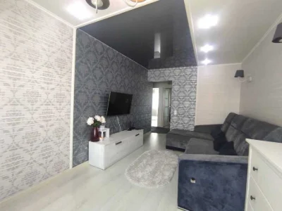For sale 4-room apartment in Krasny Kamenn Komunare, renovated!