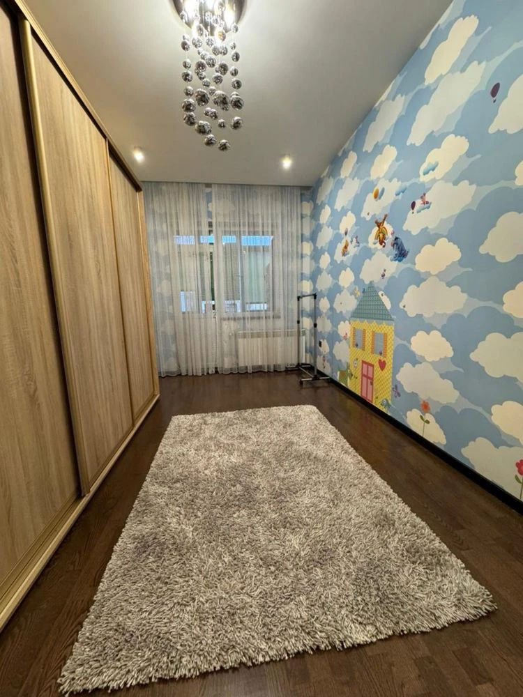 Sale of a spacious, gasified 3-room apartment