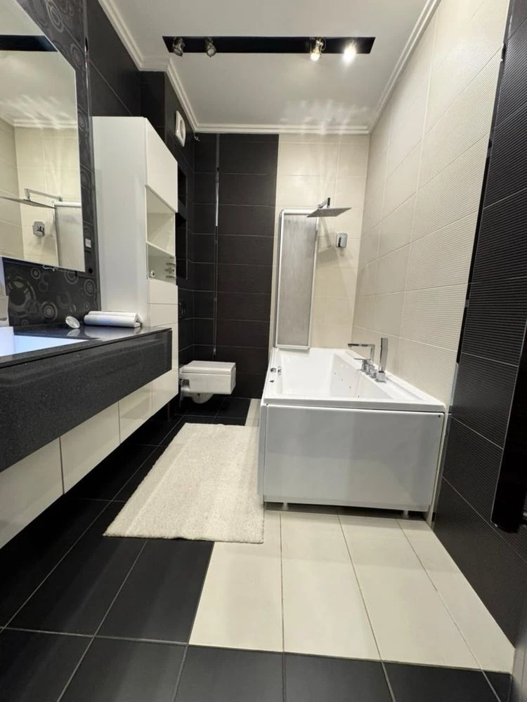 Sale of a spacious, gasified 3-room apartment