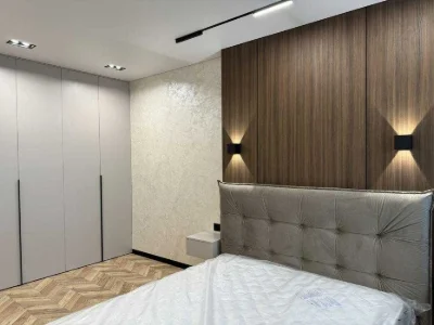 For Sale: 2-bedroom, 54 sq m apartment in Novopechersky Lypky, Drogomyriv, Verkho