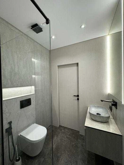 For Sale: 2-bedroom, 54 sq m apartment in Novopechersky Lypky, Drogomyriv, Verkho