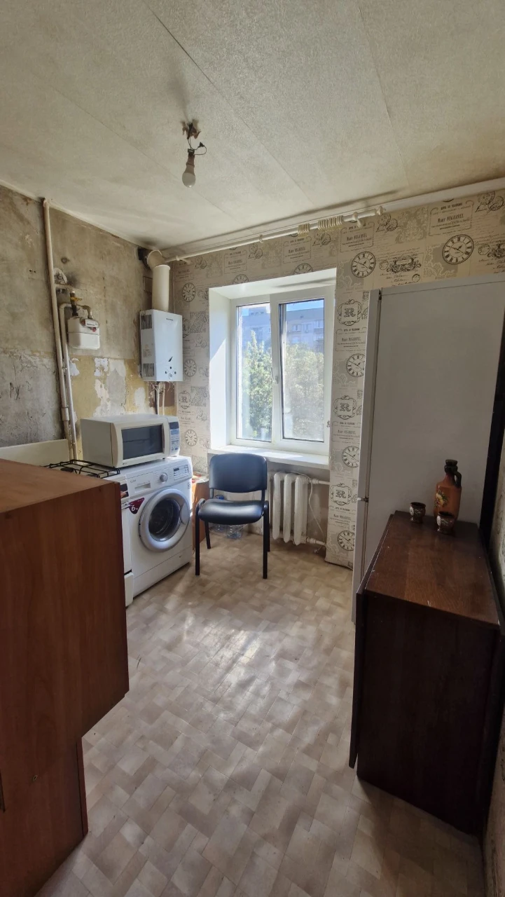 For Sale 1-bedroom apartment on Prospect O. Polya, near TЦ "Slavutich