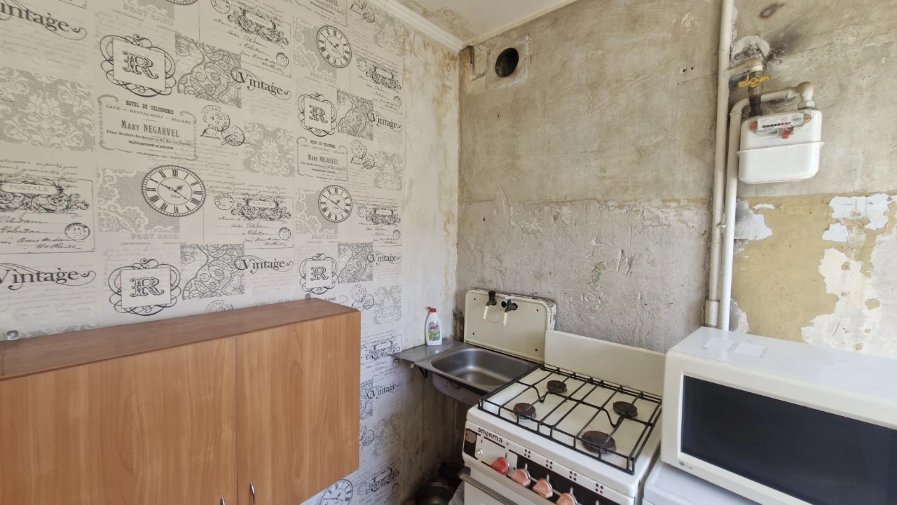 For Sale 1-bedroom apartment on Prospect O. Polya, near TЦ "Slavutich
