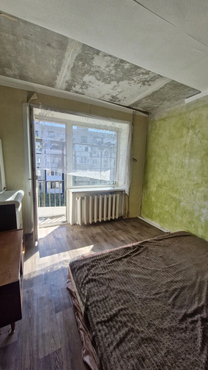 For Sale 1-bedroom apartment on Prospect O. Polya, near TЦ "Slavutich