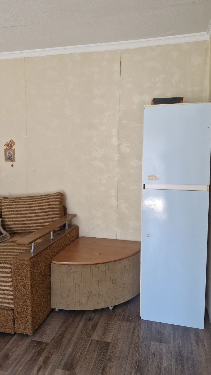 For Sale 1-bedroom apartment on Prospect O. Polya, near TЦ "Slavutich