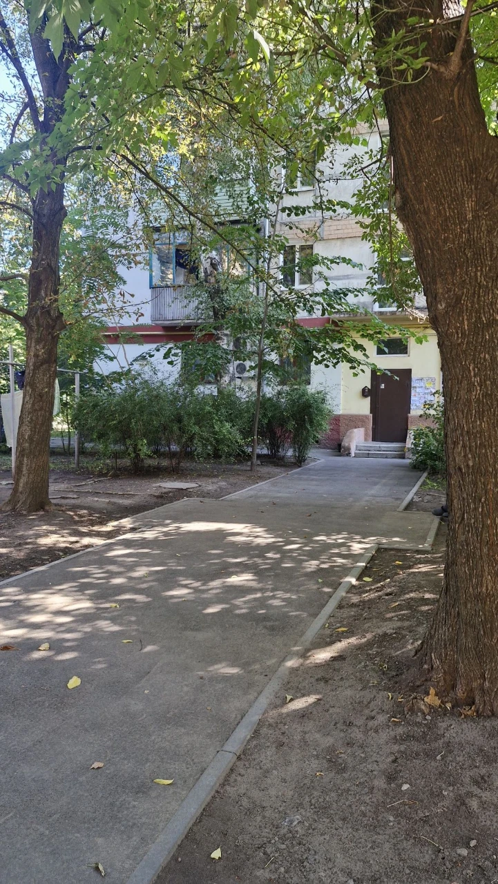 For Sale 1-bedroom apartment on Prospect O. Polya, near TЦ "Slavutich
